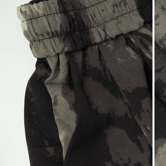 Tie-dye drawstring, wide, leg pants NWT - Picture 4 of 10